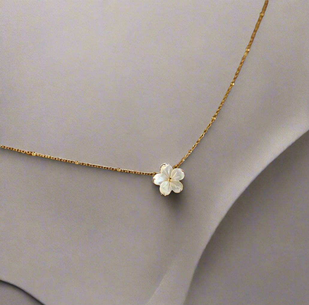Pearlflower Necklace